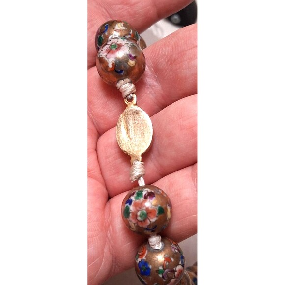 Chinese Export Painted Bead Necklace Gold Pink Red Flowers - Picture 9 of 10